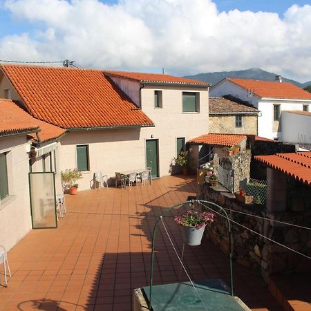 Apartamentos Outeiro 卡拉米尼亚尔镇 外观 照片