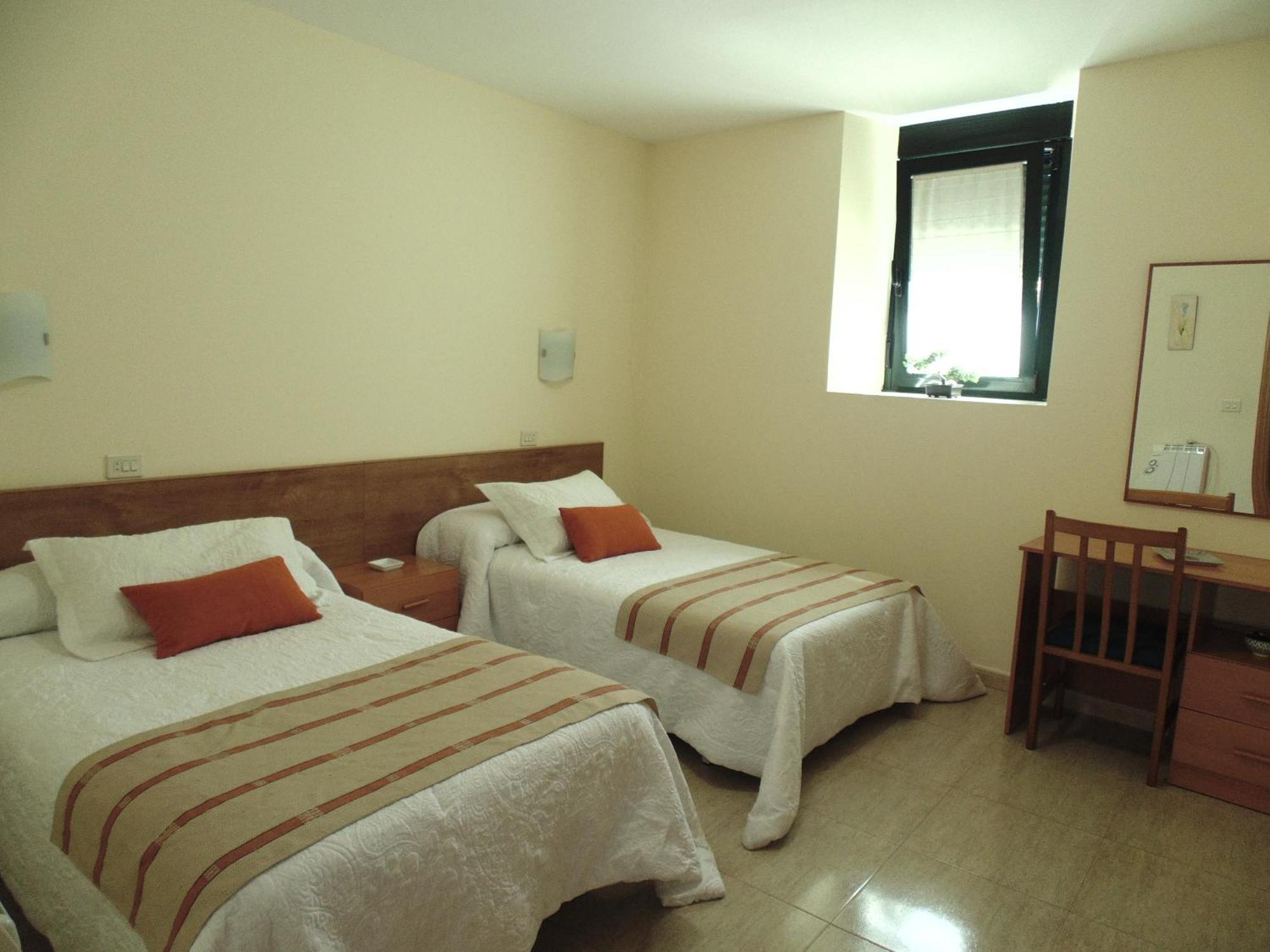 Apartamentos Outeiro 卡拉米尼亚尔镇 外观 照片