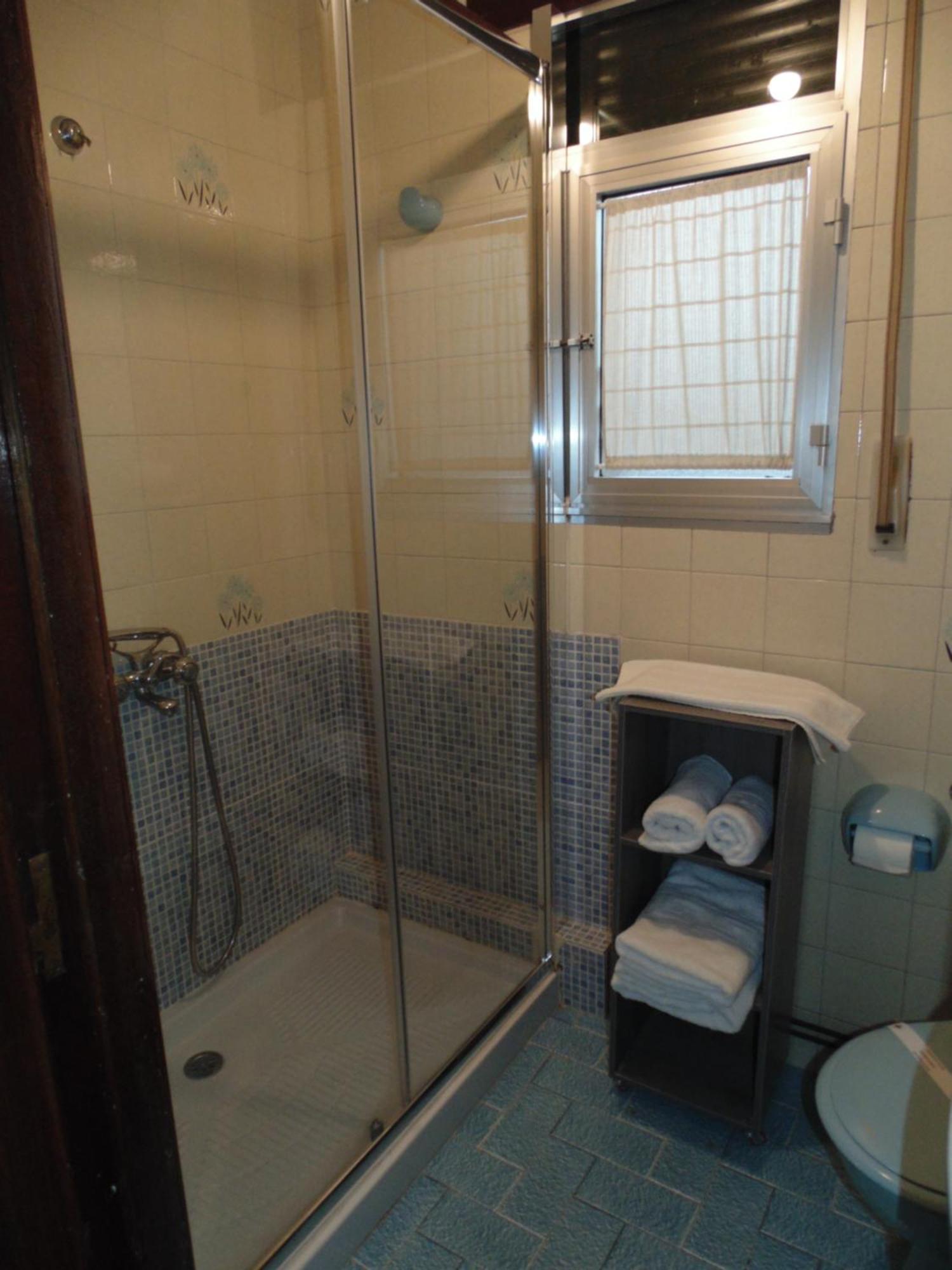 Apartamentos Outeiro 卡拉米尼亚尔镇 外观 照片